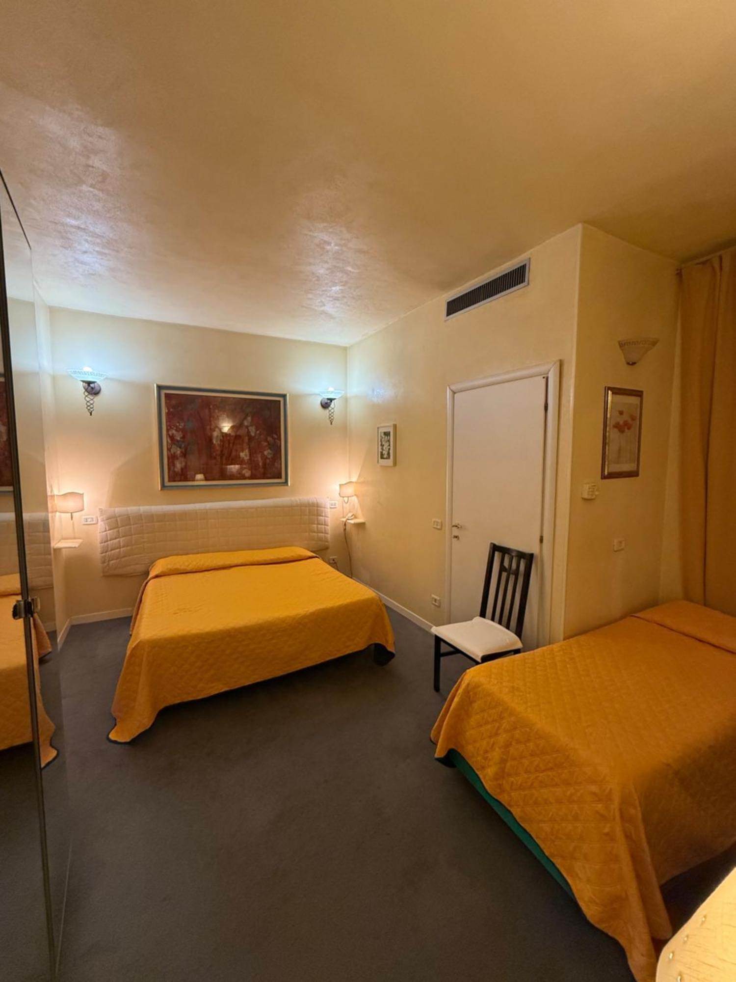 Europa Fiera Rho Hotell Exteriör bild